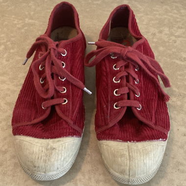 „Benisimon“ shoes red cord