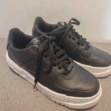 Nike Air Force 1 Pixel 39