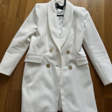 White blazer from Zara size M