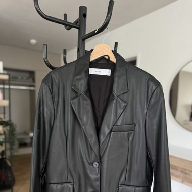 Fake leather blazer / Berskha / M