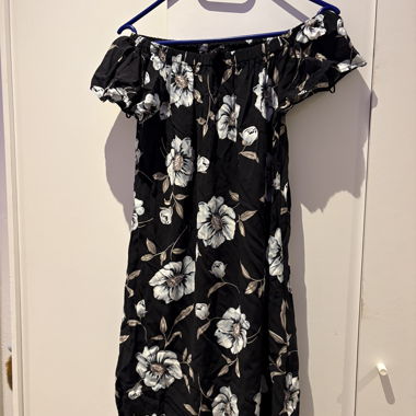 Off-Shoulder Floral Dress S