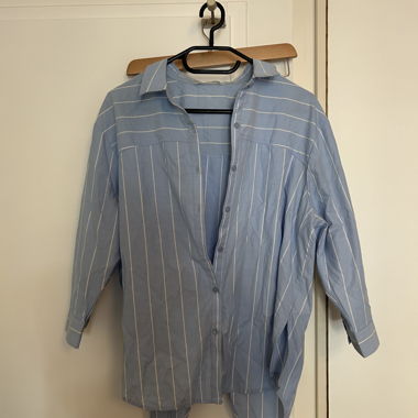 Camicia blu a righe