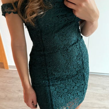 Robe bustier en dentelle vert foncé