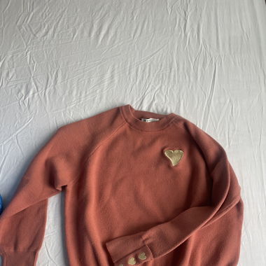 Pull d’hiver avec motif cœur 