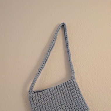Borsa all’uncinetto azzurro chiaro