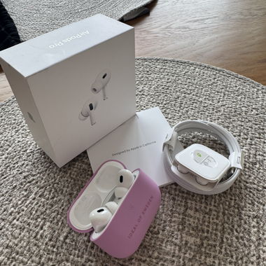 Airpods Pro 2. Gen. inkl. Case von Ideal of Sweden