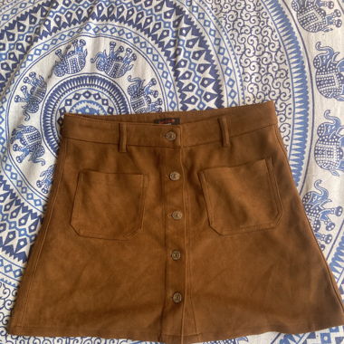 Jupe brune effet daim à boutons – Jennyfer