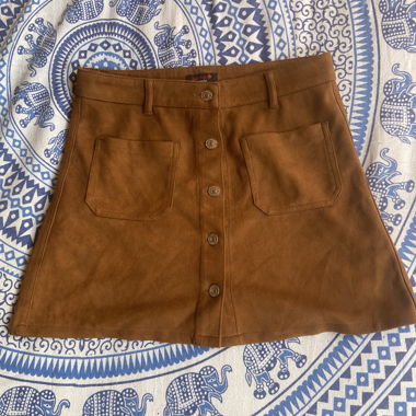 Jupe brune effet daim à boutons – Jennyfer