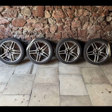 AMG Alufelgen mit Reifen