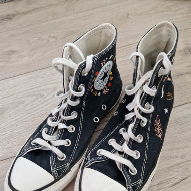 Converse all star with embroidery
