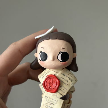 Nyota Figurine