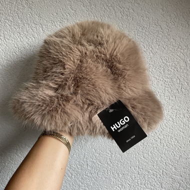Cappellino in finta pelliccia HUGO Woman