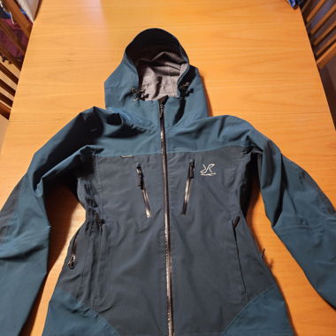 RevolutionRace Damen Outdoor Jacke Grösse XS