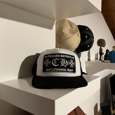 CHROME HEARTS CAP