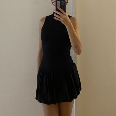 zara black ribbed dress with balloon skirt