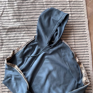 Guess Hoodie mit Taschen Grösse L
