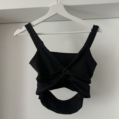 Black Cropped Top