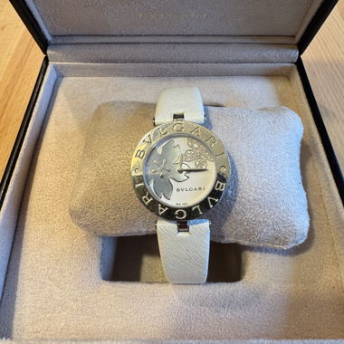 Bulgari, orologio da donna, quadrante a fiore, cinturino in pelle