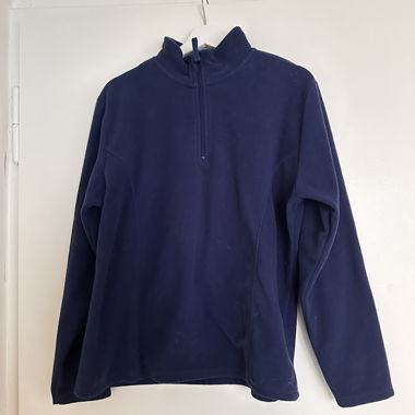 Blauer Fleecepullover