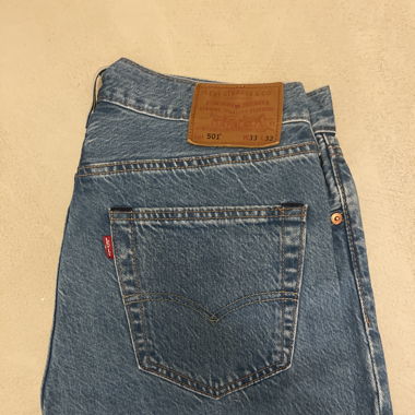 LEVI Jeans 501 W33 L32