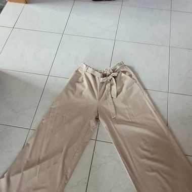 Luftige Sommerhose mit Schleife