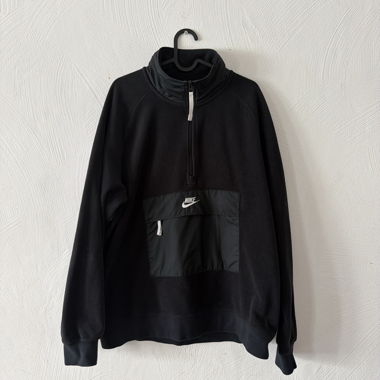 Nike Halbzip-Schwarzpullover