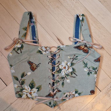 Corset cottagecore renaissance