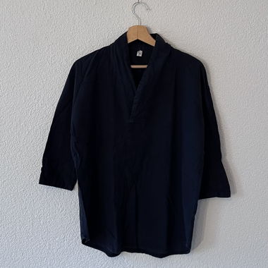 Blusa in lino nera