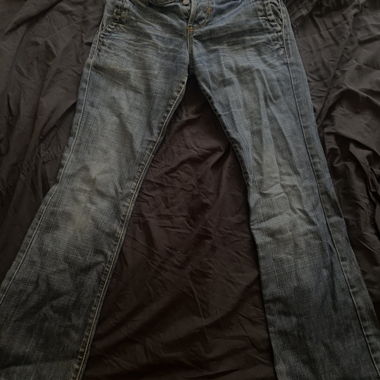 jeans a zampa anni 2000