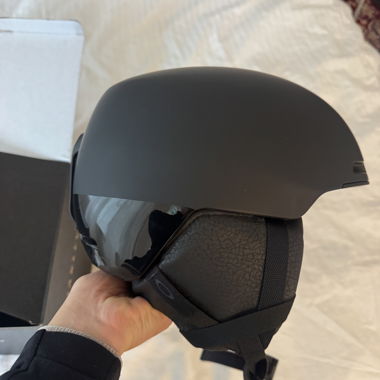Oakley mod1 snowboard helm
