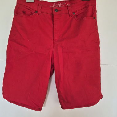 Short en jean rouge Gloria Vanderbilt