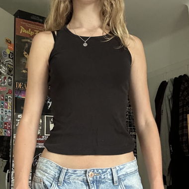 Black tank top with a relaxed fit 