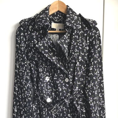 Prächtiger Blumen-Trenchcoat von Michael Kors