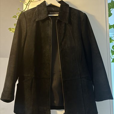 Black Bernardo women's real leather jacket