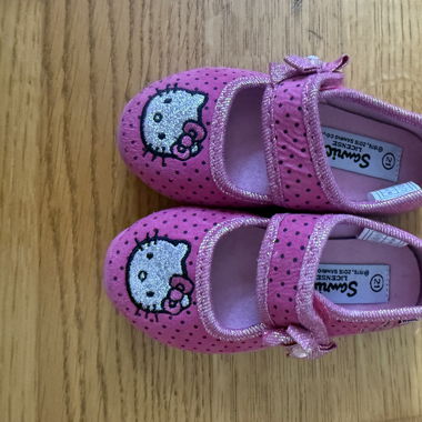 Hello Kitty Hausschuhe