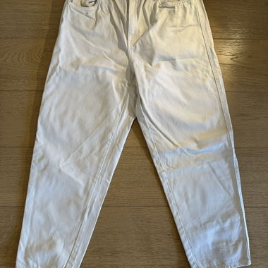 casual beige pants