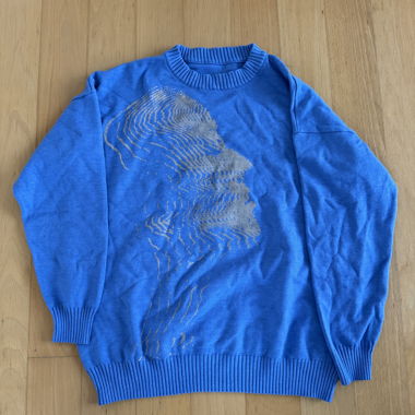 Blaues Sweatshirt