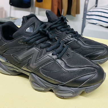 New Balance 9060 – Comme neuf !