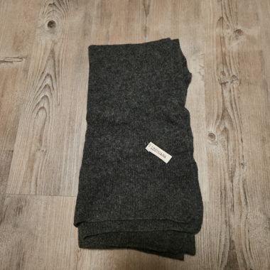 Anthracite Grey Wool Scarf Louisiana