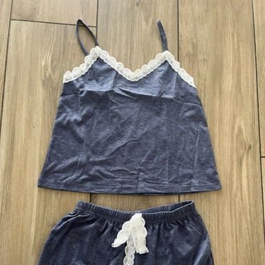 Top und Shorts ungetragen Grösse S