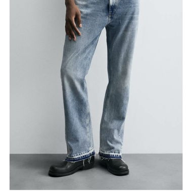 Jeans Zara à coupe évasée