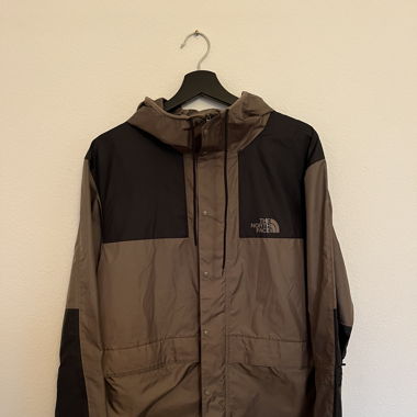 The North Face Windbreaker 