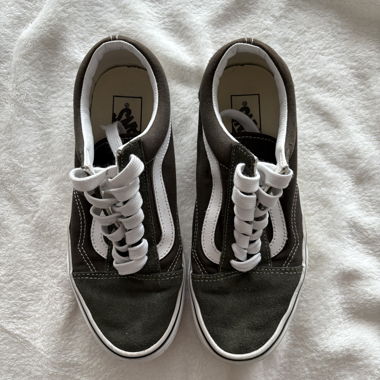 Low Vans