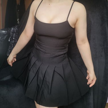 Petite robe noire plissée