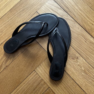 Schwarze FlippFlopps