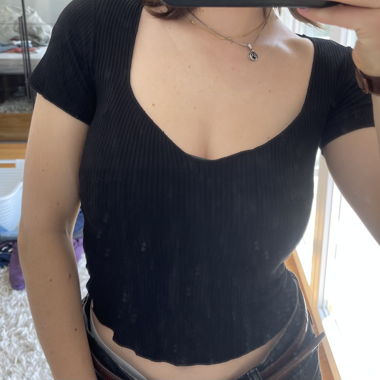 Stradivarius top. crop top.
