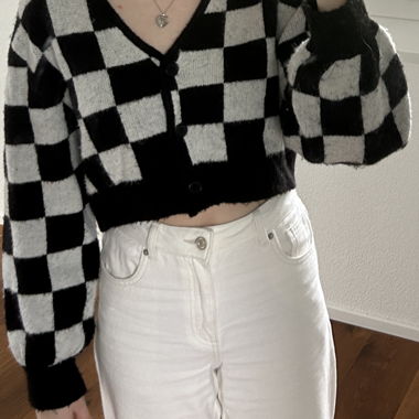 Schwarz-Weiss Schachbrett Strickjacke