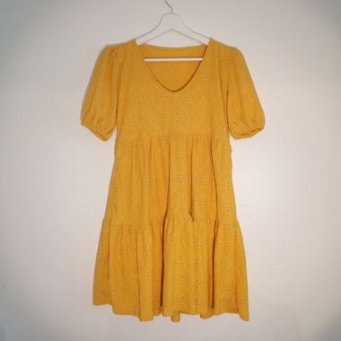 Gelbes Sommerkleid