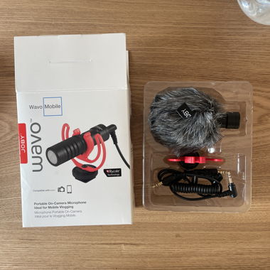 Portable microphone for mobile phone