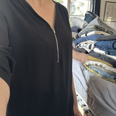 Black blouse with zip and lace